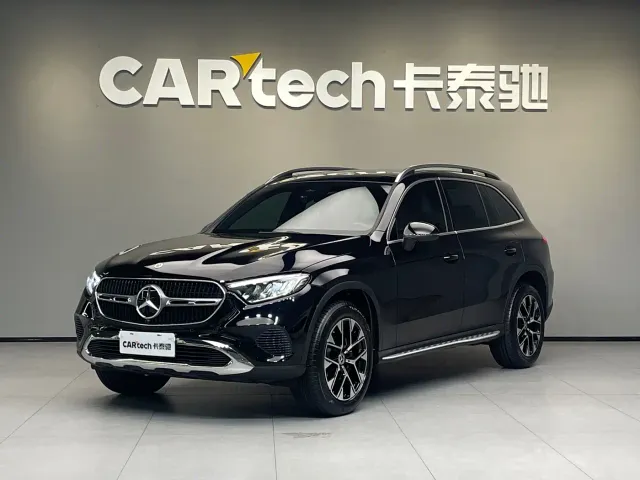 Фотография автомобиля — Mercedes-Benz GLC-Class