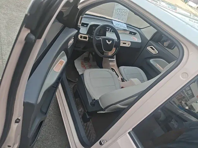 Wuling Hongguang Mini EV — Фото автомобиля 15