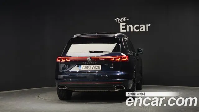 Volkswagen Touareg Touareg 3 поколение 3.0 TDI Prestige — Фото автомобиля 4