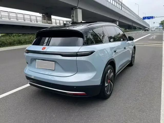 Nio ES6 — Фото автомобиля 14