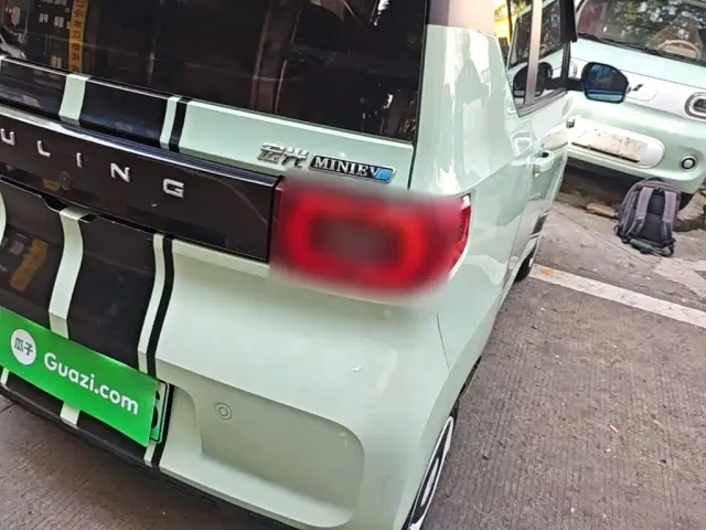 Wuling Hongguang Mini EV — Фото автомобиля 23