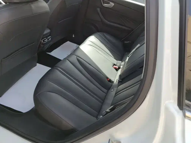 Roewe D7 — Фото автомобиля 16