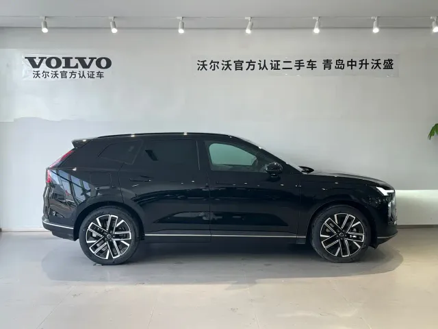 Volvo XC70 Plug-in Hybrid — Фото автомобиля 3