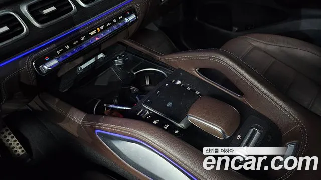 Mercedes-Benz GLS-Class — Фото автомобиля 20