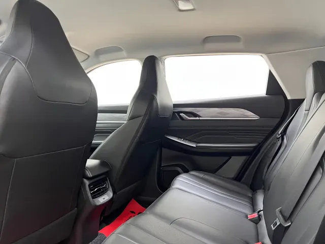 Dongfeng SKY EV01 — Фото автомобиля 17