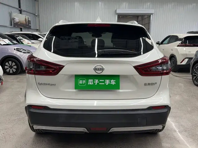 Nissan Qashqai — Фото автомобиля 10
