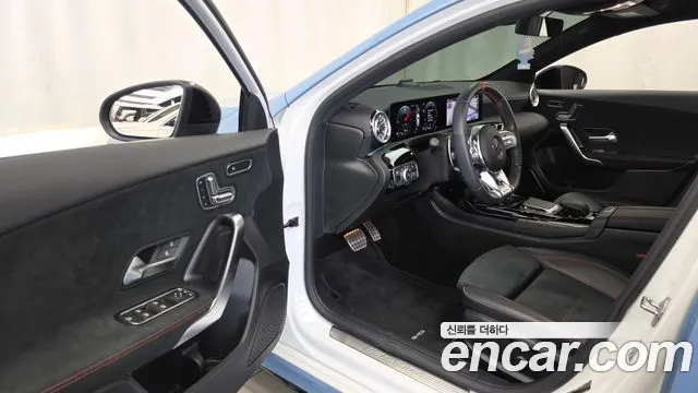 Mercedes-Benz A-Class — Фото автомобиля 10