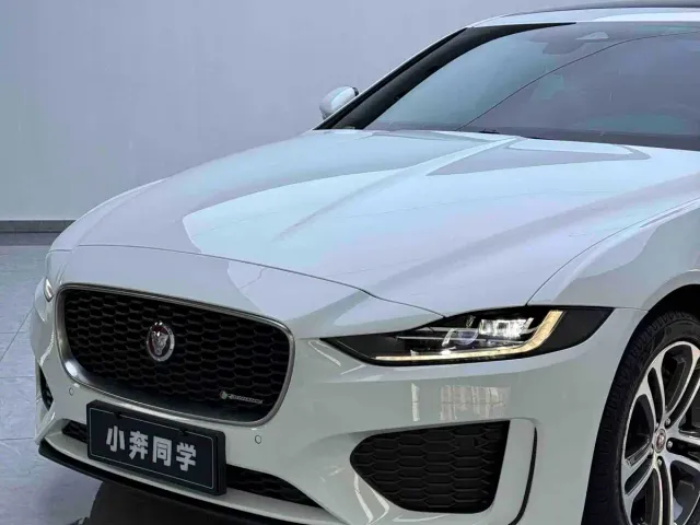 Jaguar XEL — Фото автомобиля 12