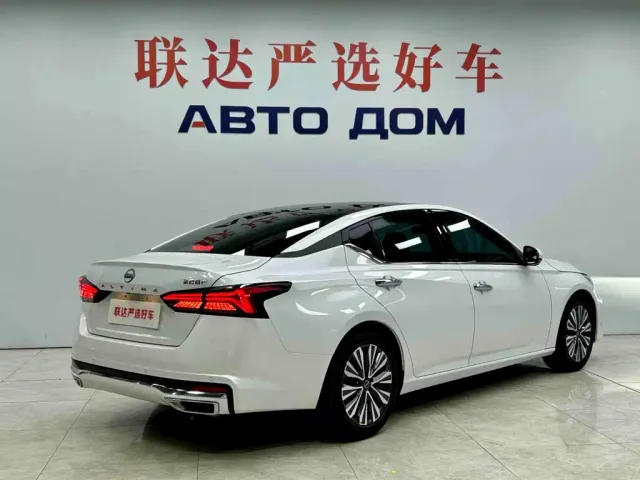 Nissan Teana — Фото автомобиля 6