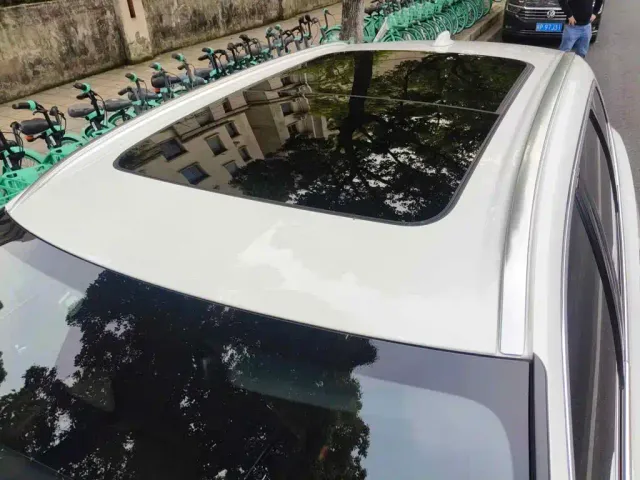 Volvo XC60 — Фото автомобиля 6