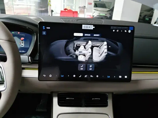 BYD Han — Фото автомобиля 12