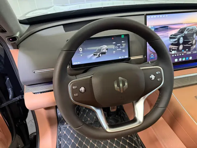 Leapmotor D Series — Фото автомобиля 23