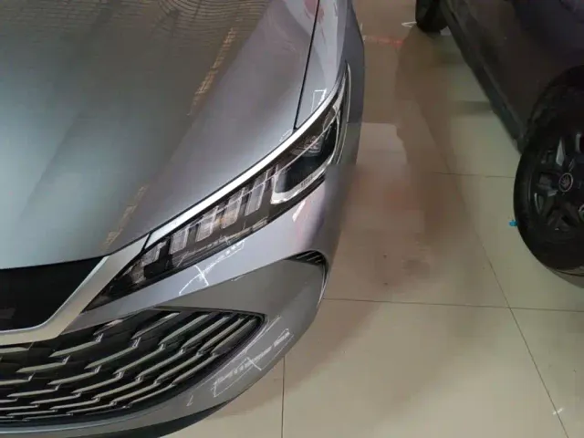 BYD Qin PLUS — Фото автомобиля 23