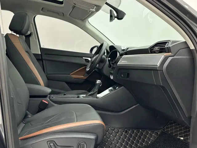 Audi Q3 — Фото автомобиля 9