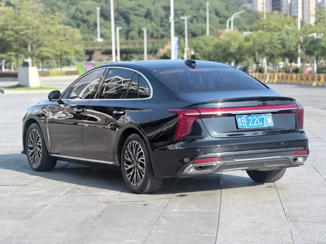 Hongqi H5 — Фото автомобиля 6