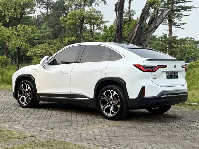 Nio EC6 — Фото автомобиля 18