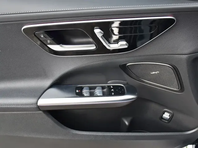 Mercedes-Benz C-Class — Фото автомобиля 8