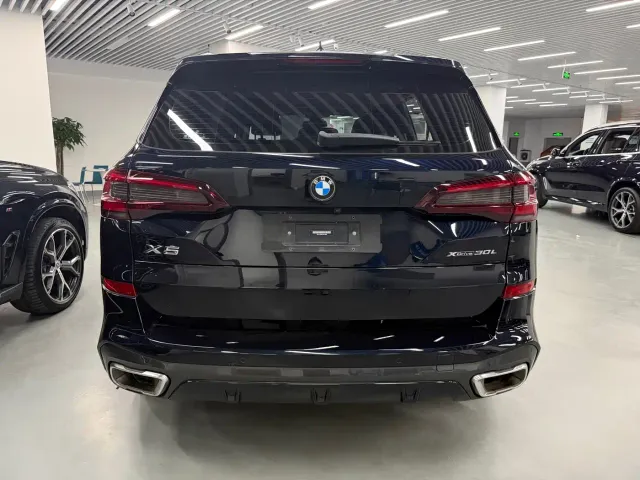 BMW X5 — Фото автомобиля 4