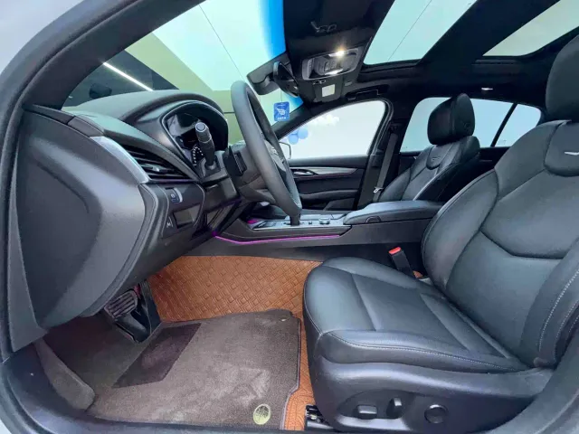 Cadillac CT5 — Фото автомобиля 6