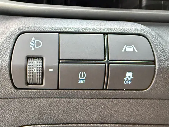 Hyundai Elantra — Фото автомобиля 14