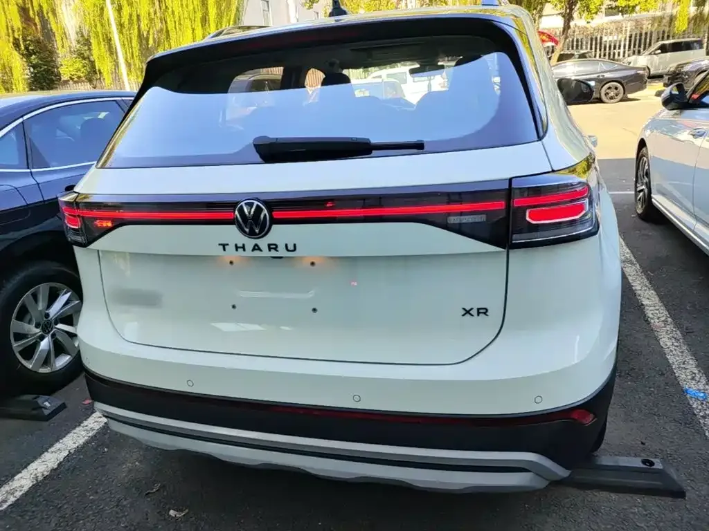 Volkswagen Tharu 2025 New Edge 300TSI Enjoyment Edition — Фото автомобиля 5