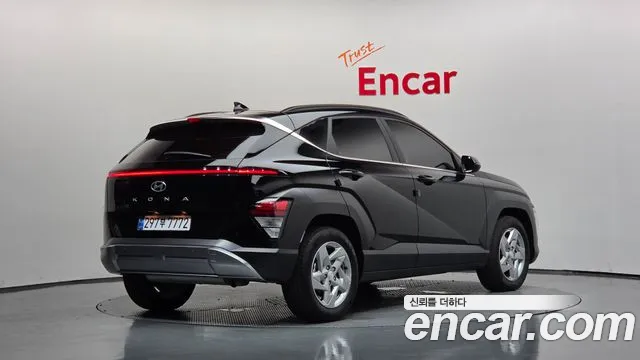 Hyundai Kona Kona (SX2) Бензин 1.6 турбо 2WD — Фото автомобиля 2
