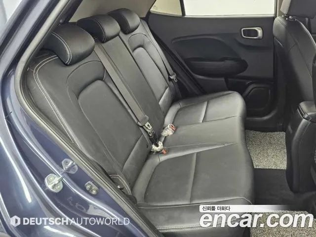 Hyundai Venue — Фото автомобиля 12