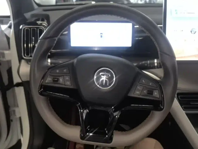 BYD Song Pro — Фото автомобиля 10