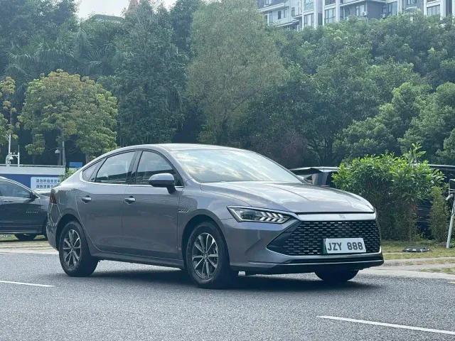 BYD Qin PLUS — Фото автомобиля 3
