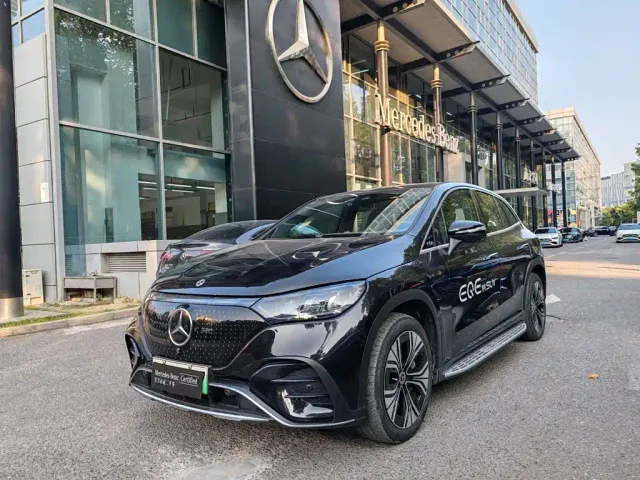 Фотография автомобиля — Mercedes-Benz EQE SUV