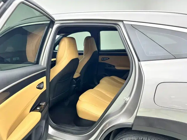 Geely Galaxy Galaxy L7 2023 1.5T 115km Starship — Фото автомобиля 11