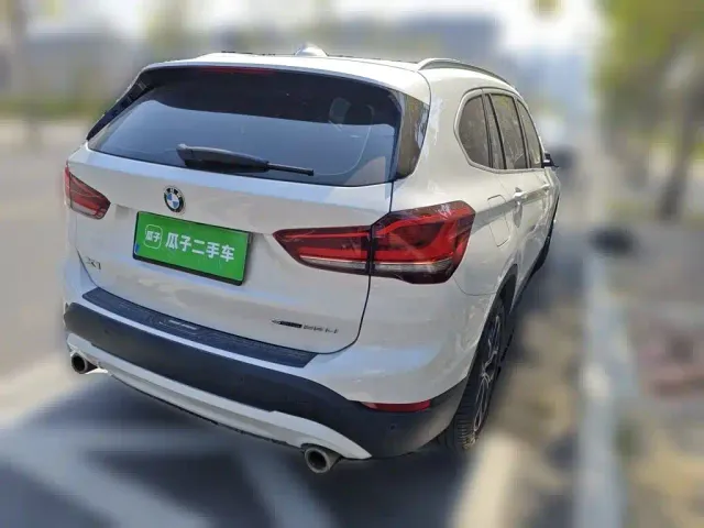 BMW X1 — Фото автомобиля 4