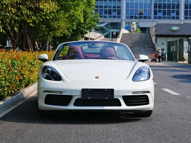 Porsche 718 — Фото автомобиля 2