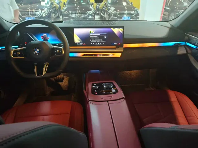 BMW 5 Series — Фото автомобиля 7