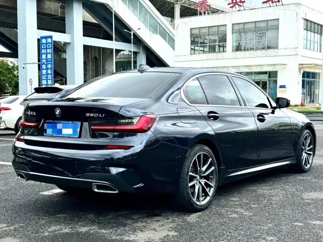 BMW 3 Series — Фото автомобиля 9