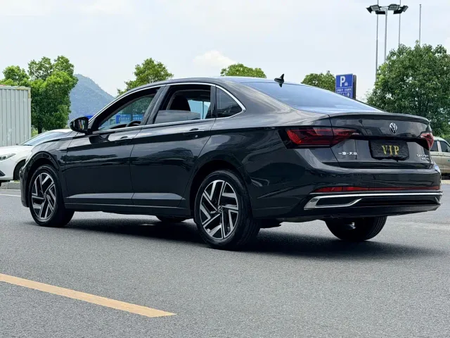 Volkswagen Sagitar — Фото автомобиля 6