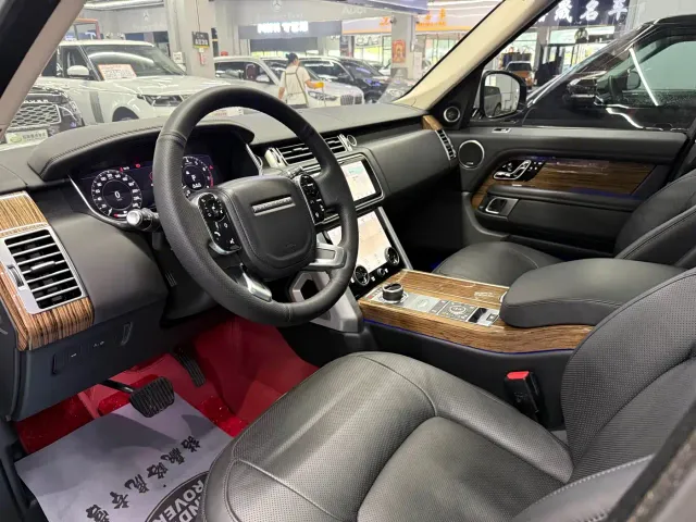 Land Rover Range Rover — Фото автомобиля 11