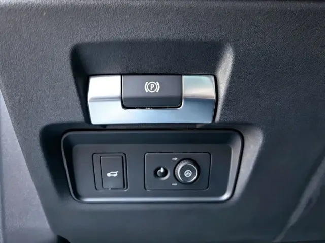 Land Rover Discovery Sport — Фото автомобиля 17