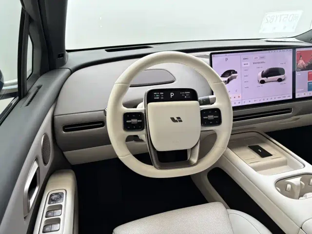 Li Auto i6 — Фото автомобиля 19