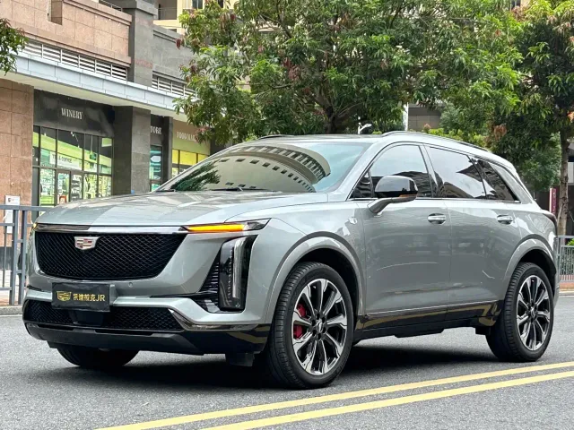 Фотография автомобиля — Cadillac XT5