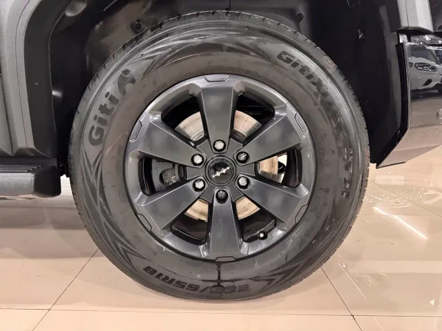 BYD FangChengBao Leopard 5 — Фото автомобиля 16