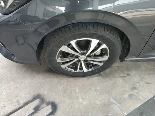 Changan Eado — Фото автомобиля 22