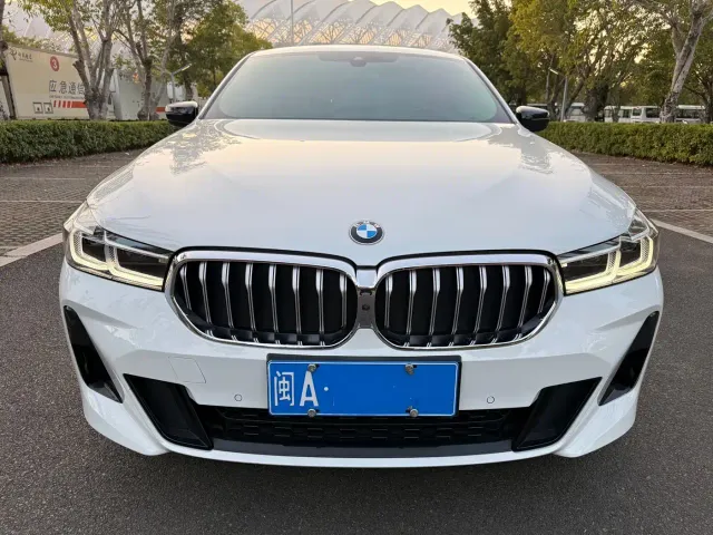 BMW 6 Series Gran Turismo — Фото автомобиля 2