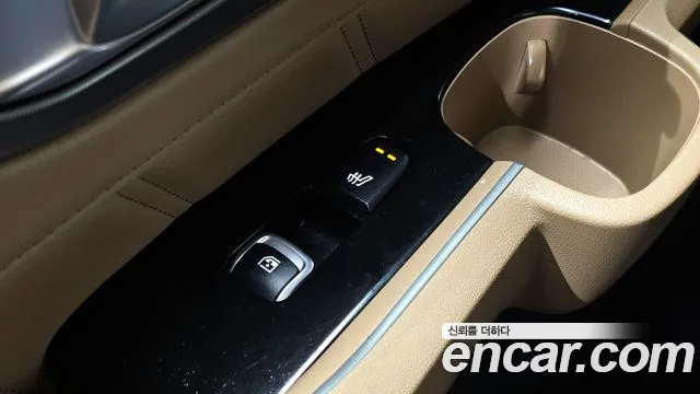 Kia Sorento Новый Sorento 4 поколение Дизель 2.2 4WD — Фото автомобиля 19