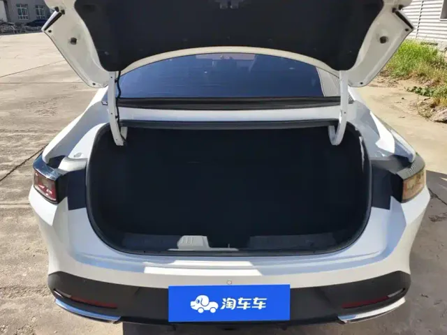 Changan Lamore — Фото автомобиля 4
