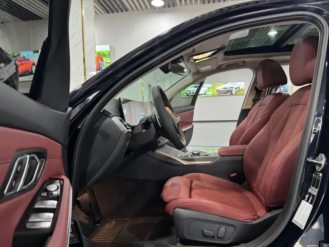 BMW 3 Series — Фото автомобиля 4