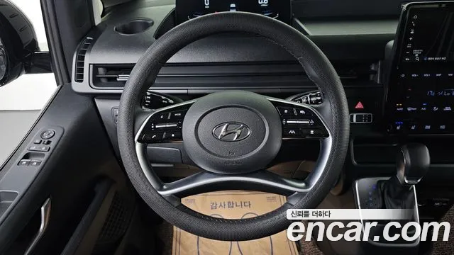 Hyundai Staria Staria 4WD Tourer 9 мест — Фото автомобиля 15