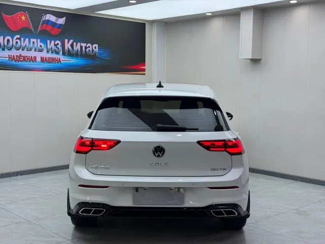 Volkswagen Golf — Фото автомобиля 5