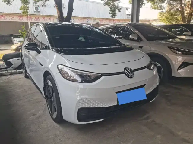 Volkswagen ID.3 — Фото автомобиля 3