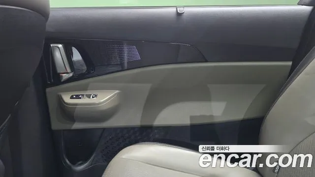 Kia Carnival 4th Gen — Фото автомобиля 14